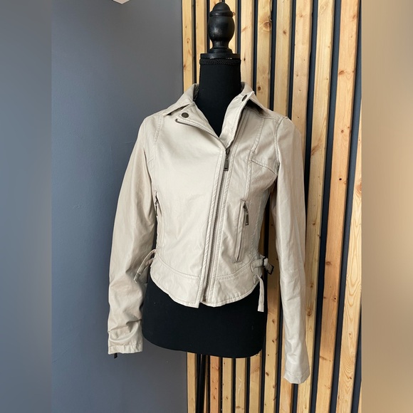 Leather Jacket - Picture 5 of 14